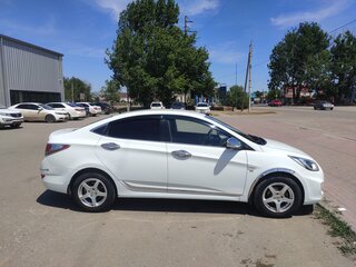2012 Hyundai Solaris I, белый, 810000 рублей, вид 4