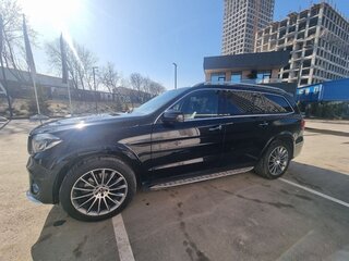2017 Mercedes-Benz GLS 500 I (X166), чёрный, 4500000 рублей, вид 4
