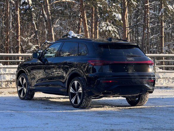 2025 Audi Q5 40 TDI III (GU), чёрный - вид 4