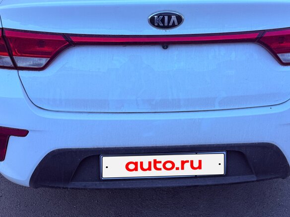 2018 Kia Rio IV, белый, 900000 рублей - вид 5