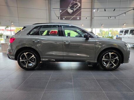 2026 Audi Q3 35 TFSI II (F3), серый, 4180000 рублей, вид 4
