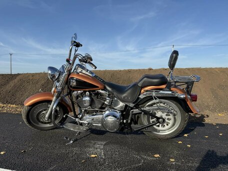 2008 Harley-Davidson Fat Boy, чёрный, 850000 рублей, вид 1
