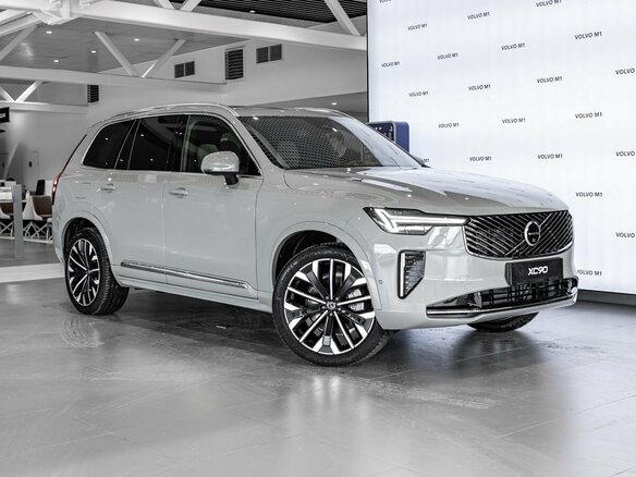 2026 Volvo XC90 B5 II Рестайлинг 2, серый, 13950000 рублей - вид 2