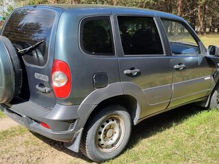 2012 Chevrolet Niva I Рестайлинг, серый, 350000 рублей, вид 3