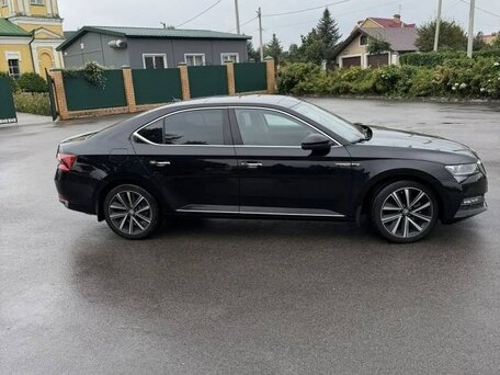 2024 Skoda Superb III Рестайлинг, чёрный, 3340000 рублей, вид 2