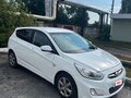2013 Hyundai Solaris I, белый, 580000 рублей - вид 1