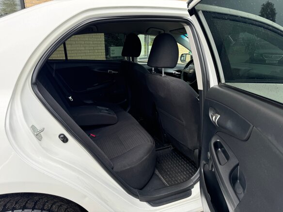 2013 Toyota Corolla X (E140, E150) Рестайлинг, белый, 790000 рублей - вид 17