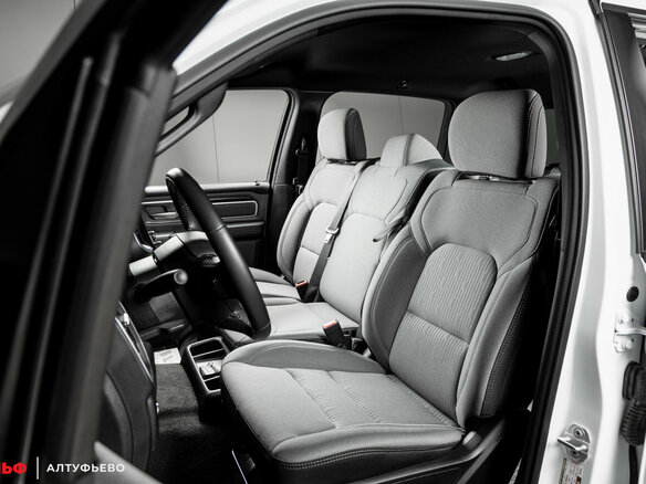 2023 Ram 1500 Crew Cab eTorque V, белый, 6650000 рублей - вид 14
