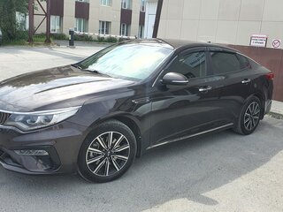 2018 Kia Optima IV Рестайлинг, коричневый, 1900000 рублей, вид 1