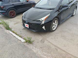 2017 Toyota Prius IV (XW50), чёрный, 1530000 рублей, вид 1