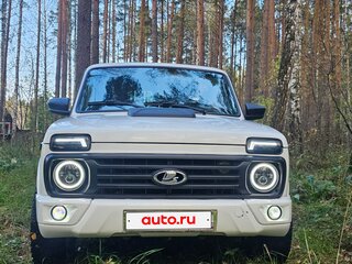2013 Lada (ВАЗ) 2121 (4x4) I Рестайлинг, белый, 650000 рублей, вид 1