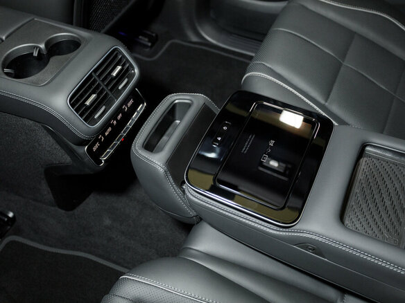 2026 Mercedes-Benz GLS 450 II (X167) Рестайлинг, чёрный, 18585000 рублей - вид 15