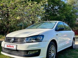 2017 Volkswagen Polo V Рестайлинг, белый, 725000 рублей, вид 1