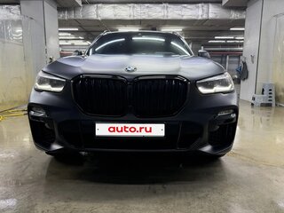 2021 BMW X5 45e IV (G05/G18), чёрный, 6200000 рублей, вид 3