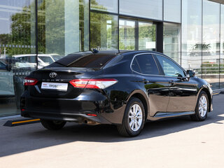 2020 Toyota Camry VIII (XV70), чёрный, 2249000 рублей, вид 5