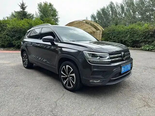 2022 Volkswagen Tharu I, чёрный, 1630300 рублей, вид 1