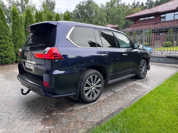 2017 Lexus LX 570 III Рестайлинг 2, синий, 6500000 рублей - вид 7