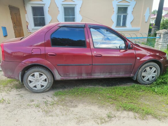 2013 Renault Logan I Рестайлинг, красный, 430000 рублей - вид 1