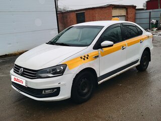 2016 Volkswagen Polo V Рестайлинг, белый, 500000 рублей, вид 2