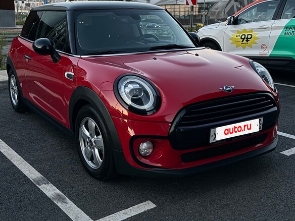 2018 Mini Hatch Cooper III (F55/F56), красный, 1700000 рублей