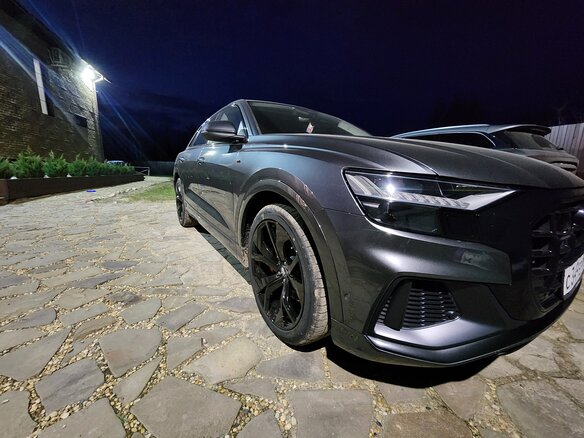 2019 Audi Q8 55 TFSI I (4M), серый, 6000000 рублей - вид 24