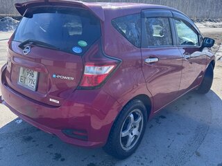 2018 Nissan Note e-Power II Рестайлинг, красный, 1250000 рублей, вид 4