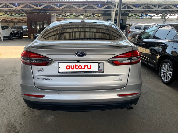 2019 Ford Fusion (North America) II Рестайлинг, серый, 1400000 рублей - вид 7