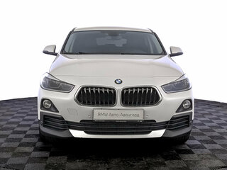 2019 BMW X2 sDrive18i I (F39), белый, 2329000 рублей, вид 2