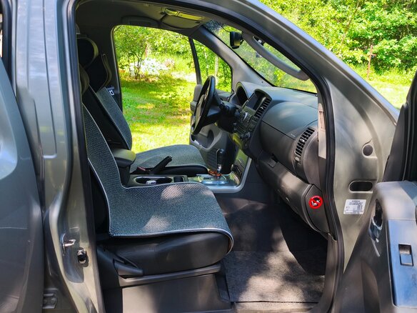 2011 Nissan Pathfinder III Рестайлинг, серый, 1350000 рублей - вид 9