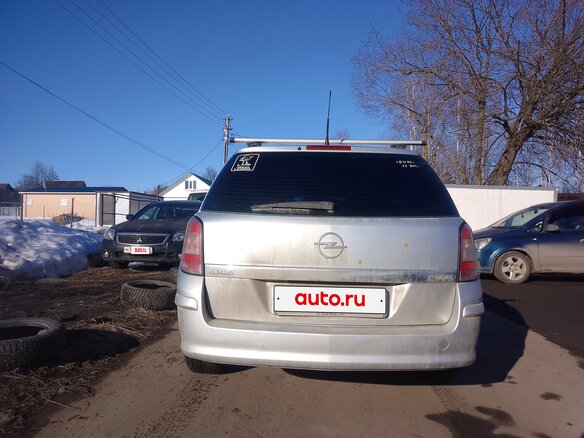 2008 Opel Astra H Рестайлинг, серебристый, 400000 рублей - вид 2