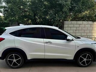 2022 Honda Vezel I Рестайлинг, белый, 1489000 рублей, вид 4