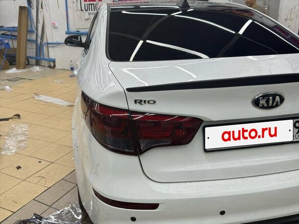 2015 Kia Rio III Рестайлинг, белый, 900000 рублей - вид 29