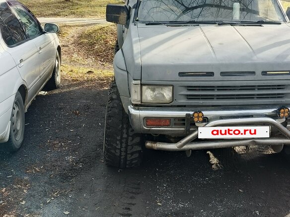 1991 Nissan Terrano I, серый, 400000 рублей - вид 4
