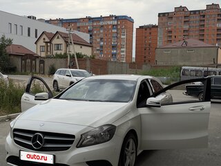 2013 Mercedes-Benz A-Класс 180 III (W176), белый, 1350000 рублей, вид 2