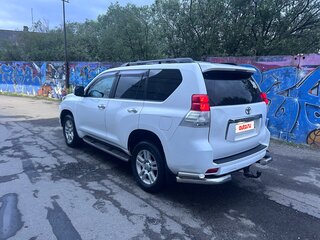 2013 Toyota Land Cruiser Prado 150 Series, белый, 2650000 рублей, вид 3