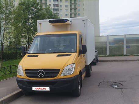 2011 Mercedes-Benz Sprinter, жёлтый, 1800000 рублей, вид 2