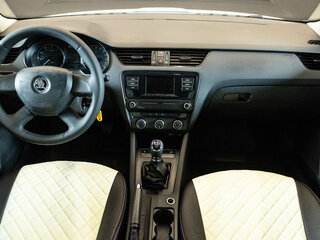 2014 Skoda Octavia III (A7), белый, 899000 рублей, вид 5