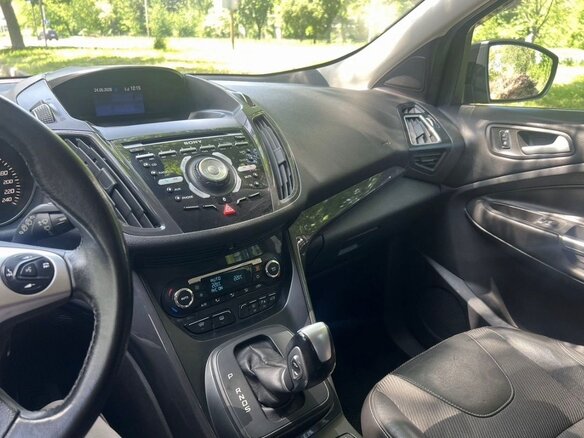 2016 Ford Kuga II, чёрный, 1300000 рублей - вид 13