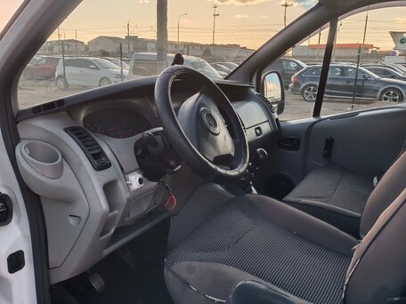 2003 Opel Vivaro, белый, 650000 рублей, вид 1