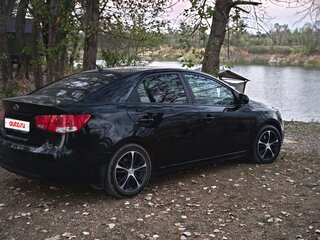 2012 Kia Cerato 6-speed II, чёрный, 744000 рублей, вид 3