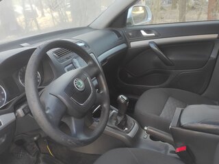 2012 Skoda Octavia II (A5) Рестайлинг, серый, 500000 рублей, вид 5
