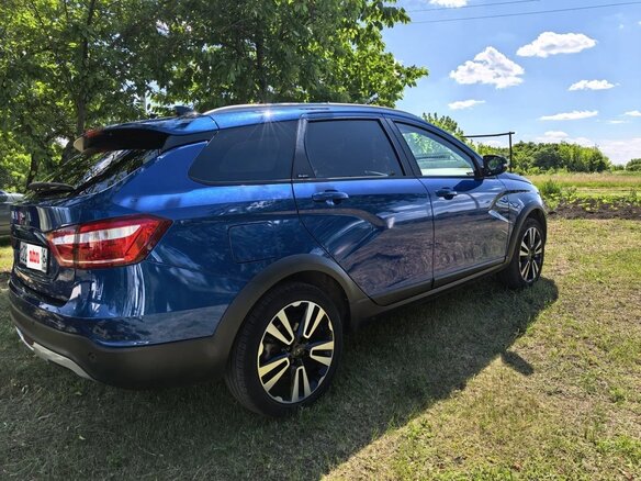 2021 Lada (ВАЗ) Vesta SW Cross I, синий, 1400000 рублей - вид 2