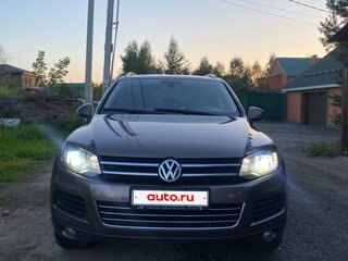 2013 Volkswagen Touareg II, коричневый, 2020000 рублей, вид 3