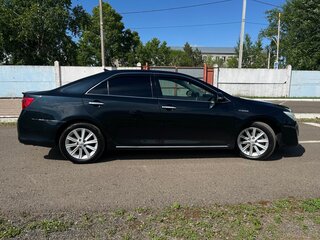 2013 Toyota Camry Japan Market VII (XV50), зелёный, 1650000 рублей, вид 3