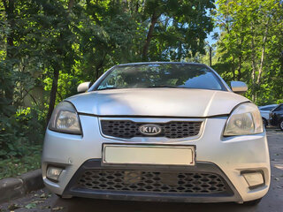 2011 Kia Rio II Рестайлинг, серебристый, 470000 рублей, вид 4