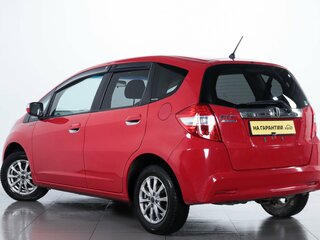 2011 Honda Fit II, красный, 829000 рублей, вид 4