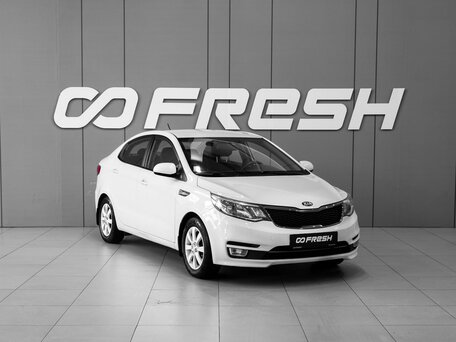 2017 Kia Rio III Рестайлинг, белый, 968000 рублей, вид 1
