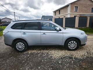 2012 Mitsubishi Outlander III, серебристый, 950000 рублей, вид 2