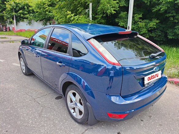2011 Ford Focus II Рестайлинг, синий - вид 6