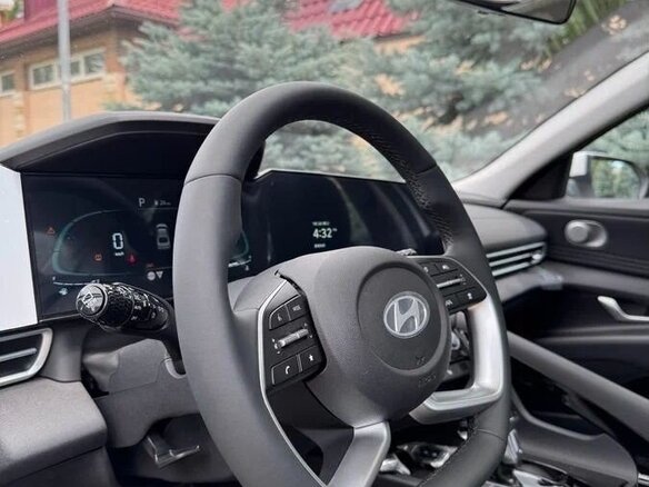 2023 Hyundai Elantra N Line VII (CN7) Рестайлинг, белый, 1650088 рублей - вид 4